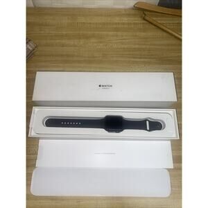 Apple Watch Series 3 W/ BOX 42mm Space Gray Aluminum-Sport Band Black *Read*